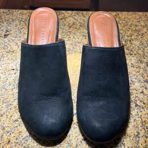 Ceri Hoover Miller Black Block Heel Mules Women’s Size 9